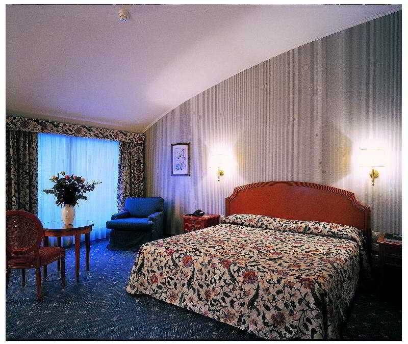 Hotel De La Paix Lugano Zimmer foto